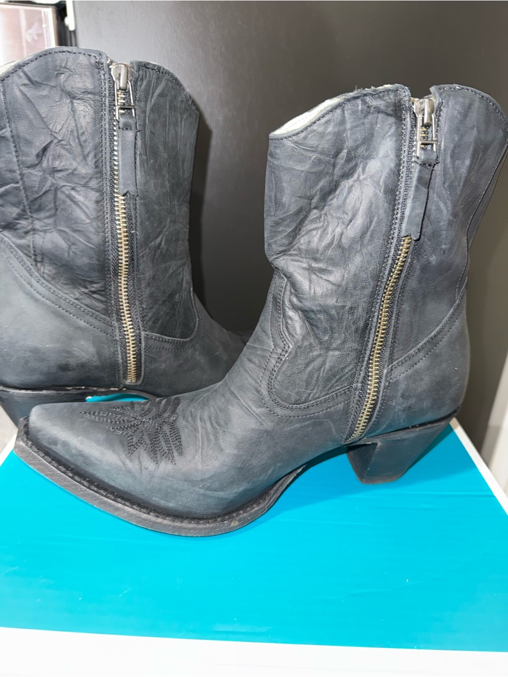 Lane Cowgirl Zip Shortie Boots Booties - Picture 5 of 9